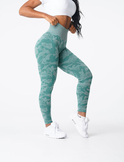 Women Forest Green Camo Seamless Leggings - NVGTN