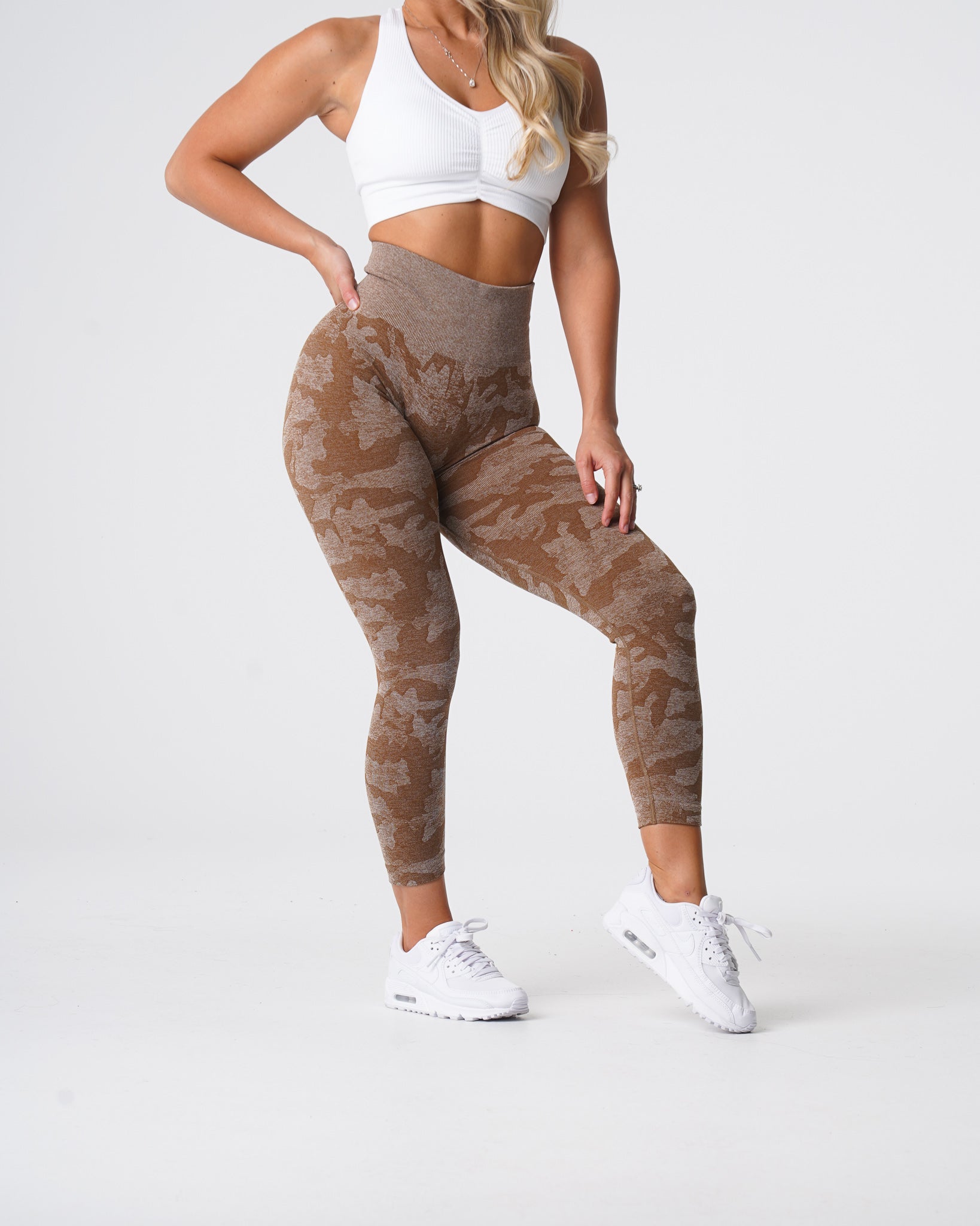Women Mocha Camo Seamless Leggings - NVGTN