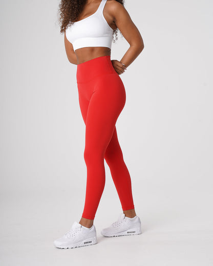 Women Scarlet Signature 2.0 Leggings - NVGTN