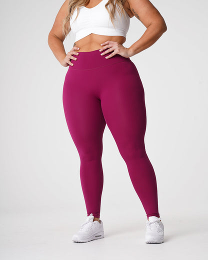 Women Berry Signature 2.0 Leggings - NVGTN