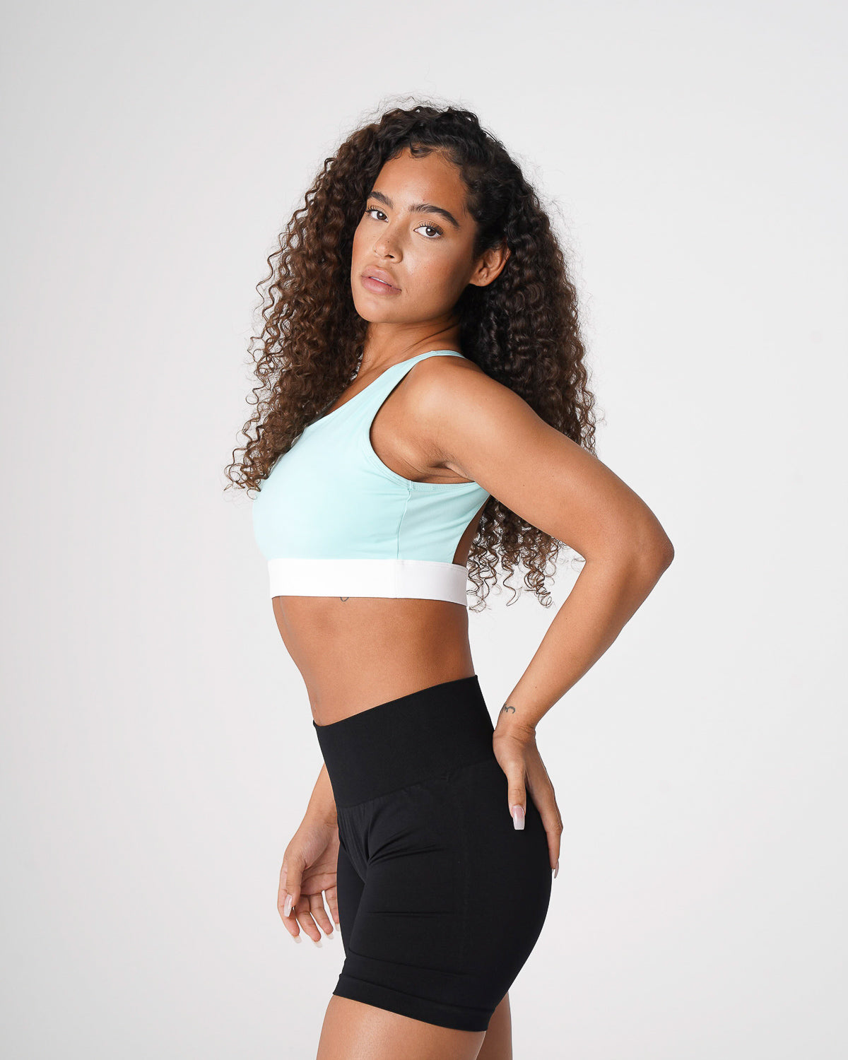 Women Sea Foam Green Agility Bra - NVGTN