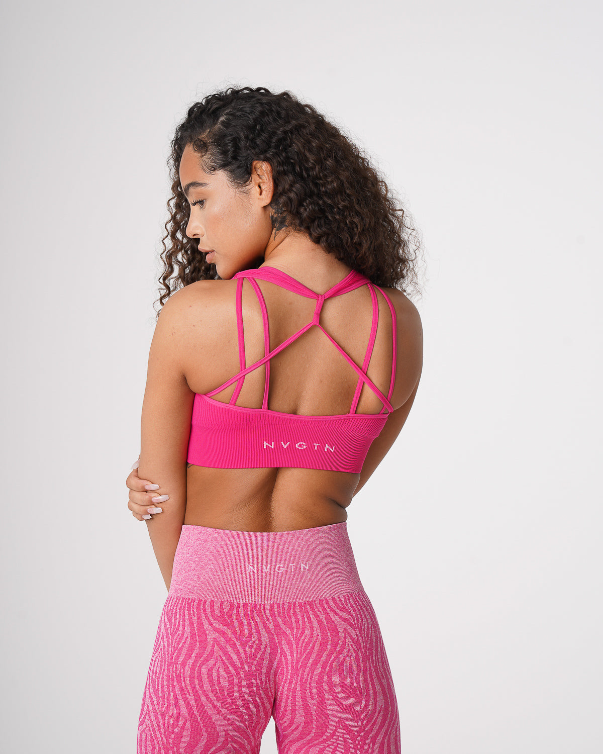 Women Fuchsia Galaxy Ribbed Seamless Bra - NVGTN