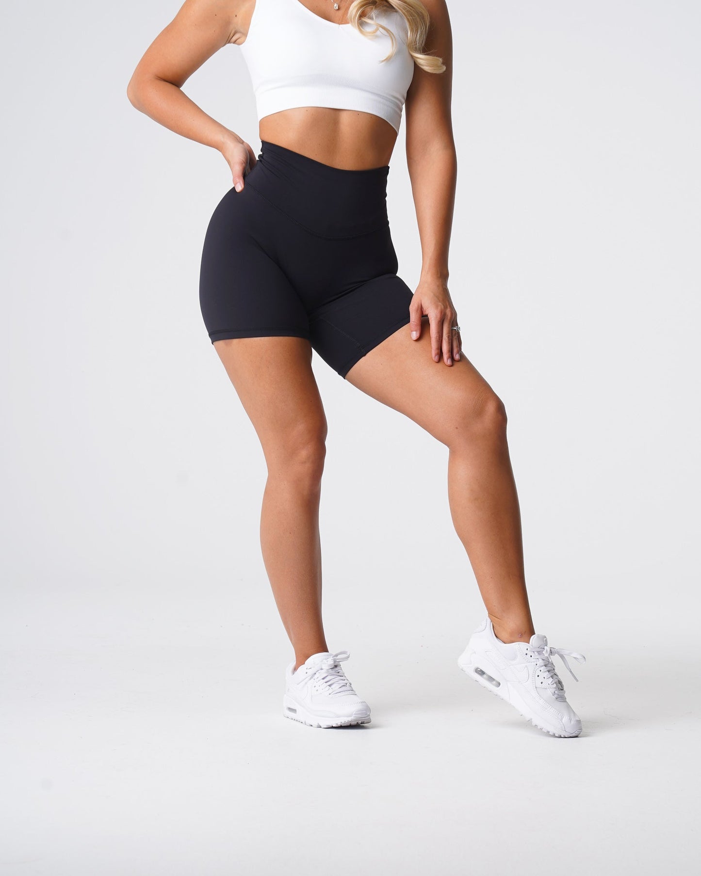 Women Black Signature 2.0 Shorts - NVGTN