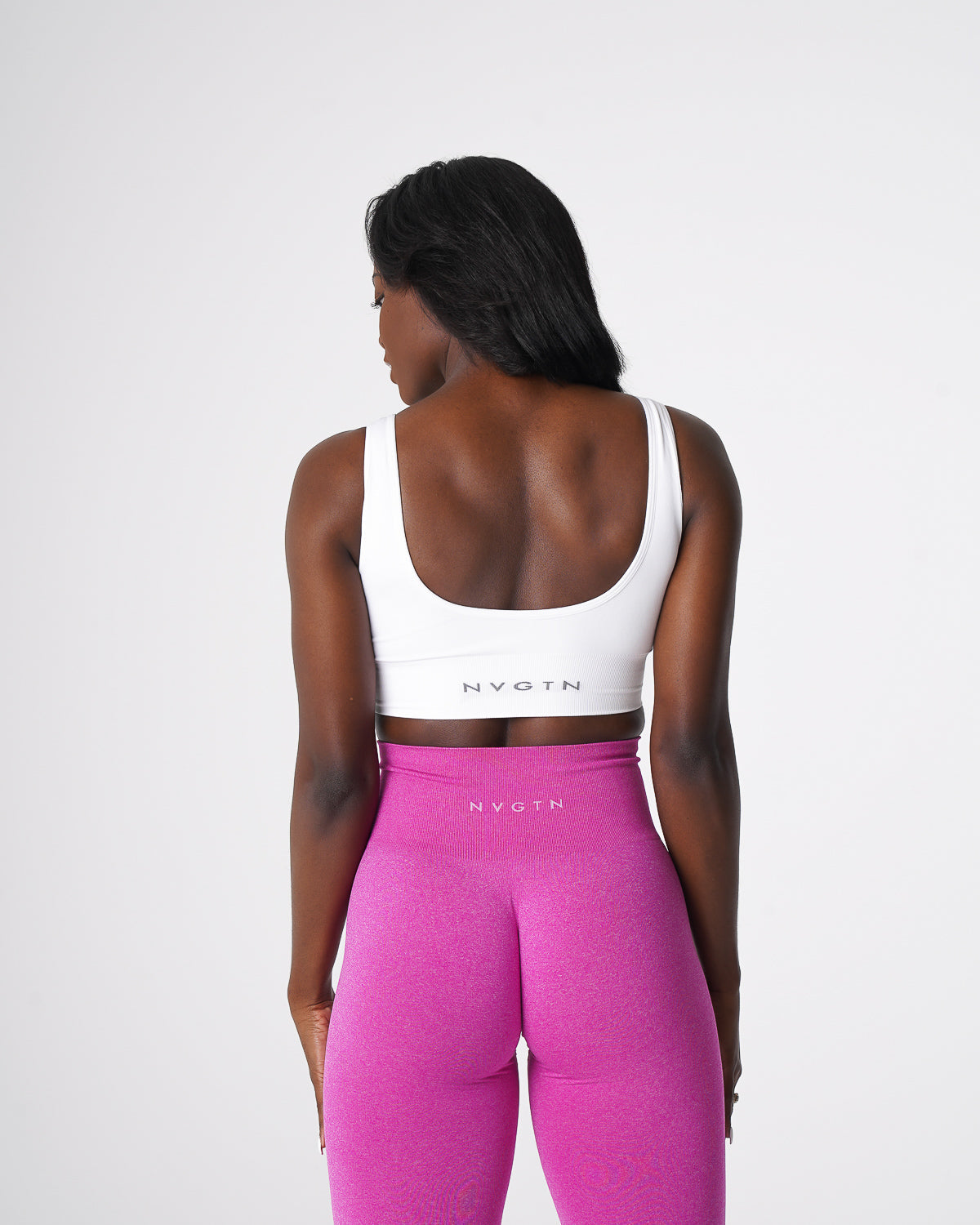 Women White Elevate Seamless Bra - NVGTN
