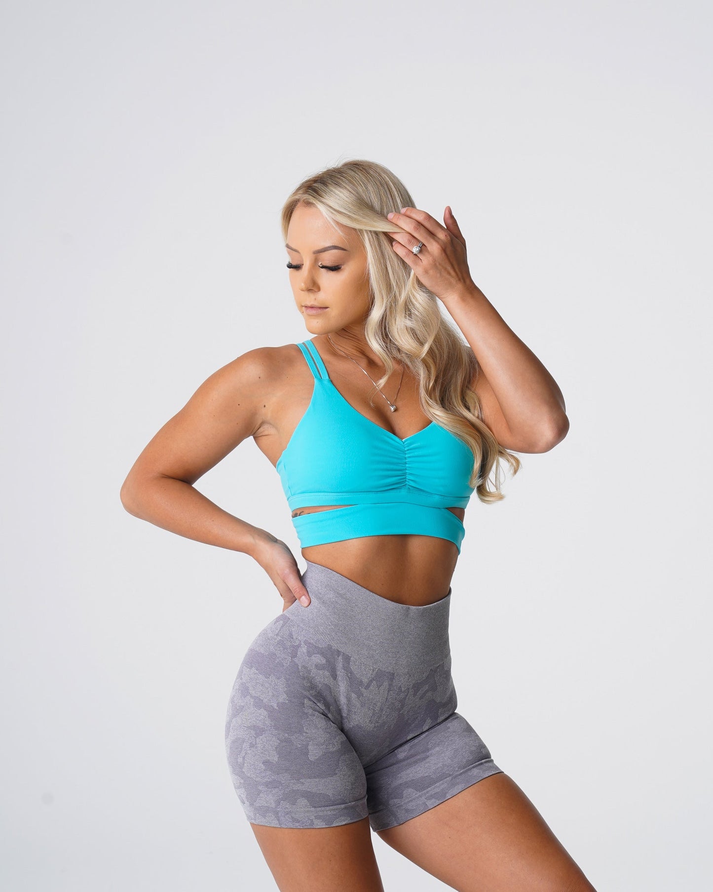 Women Aqua Revolve Bra - NVGTN