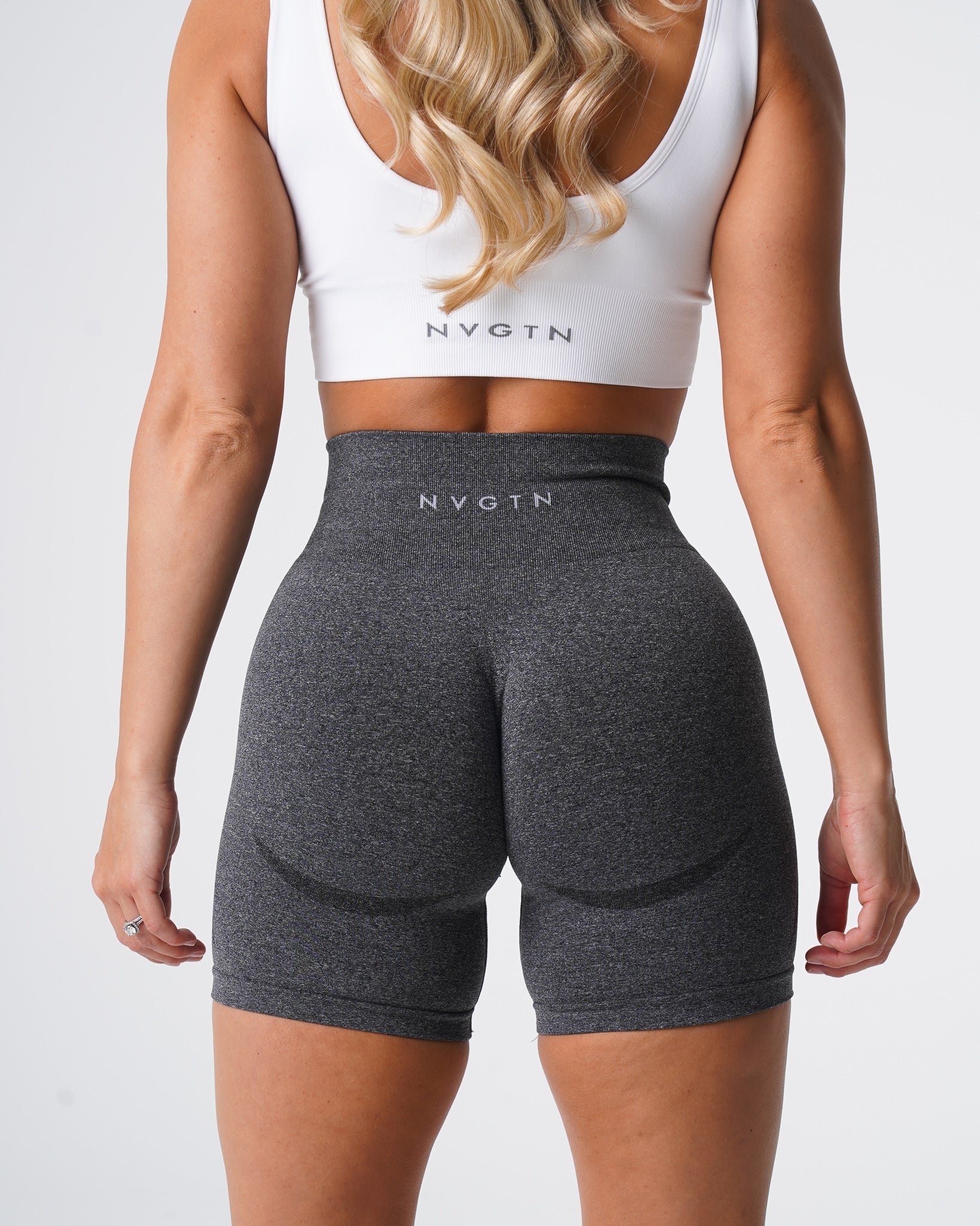 Women Black Speckled Contour Seamless Shorts - NVGTN