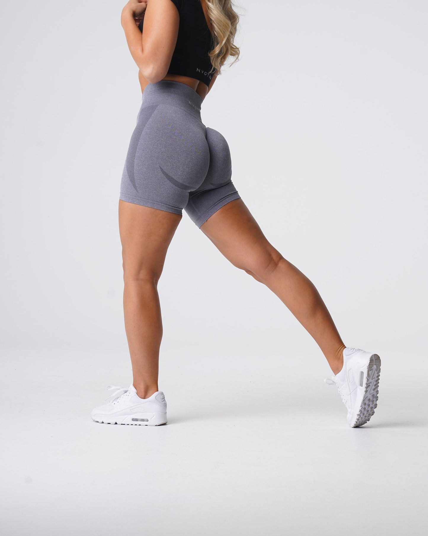 Women Grey Contour Seamless Shorts - NVGTN