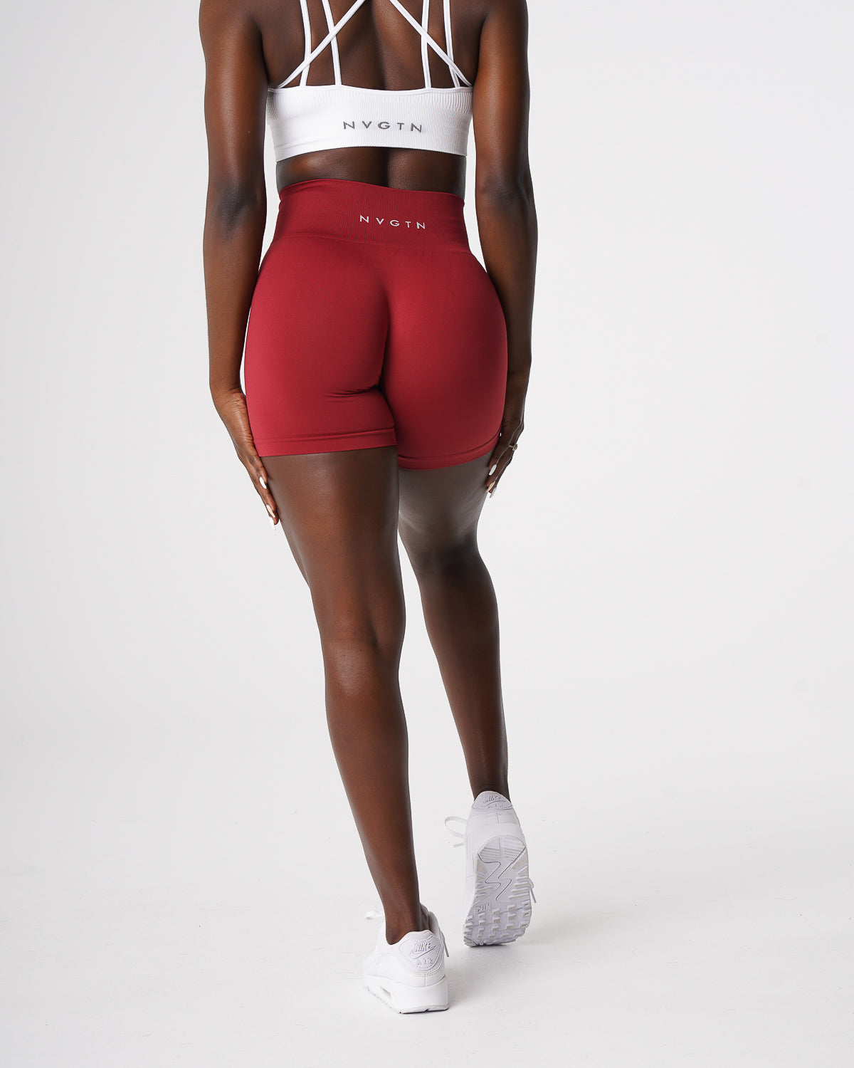 Women Carmine Solid Seamless Shorts - NVGTN