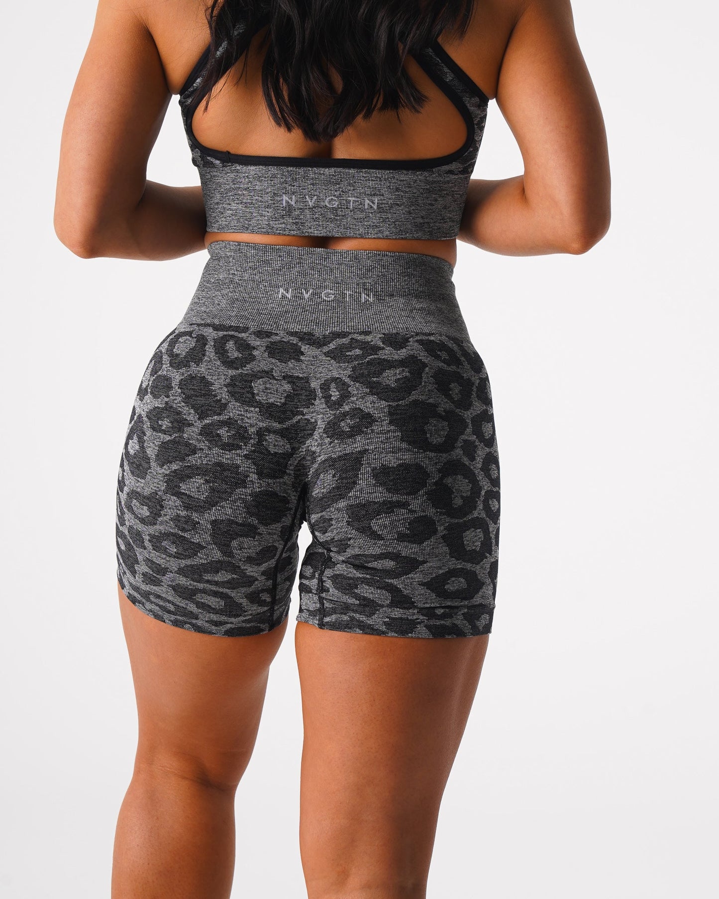 Women Black Speckled Leopard Seamless Shorts - NVGTN