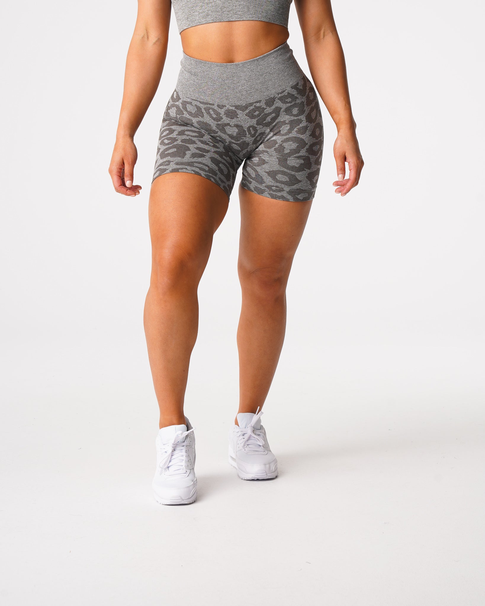 Women Khaki Green Leopard Seamless Shorts - NVGTN
