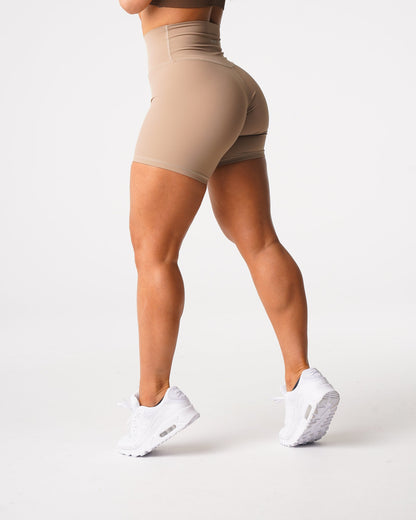 Women Latte Signature 2.0 Shorts - NVGTN
