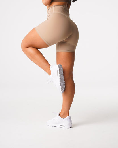 Women Latte Signature 2.0 Shorts - NVGTN