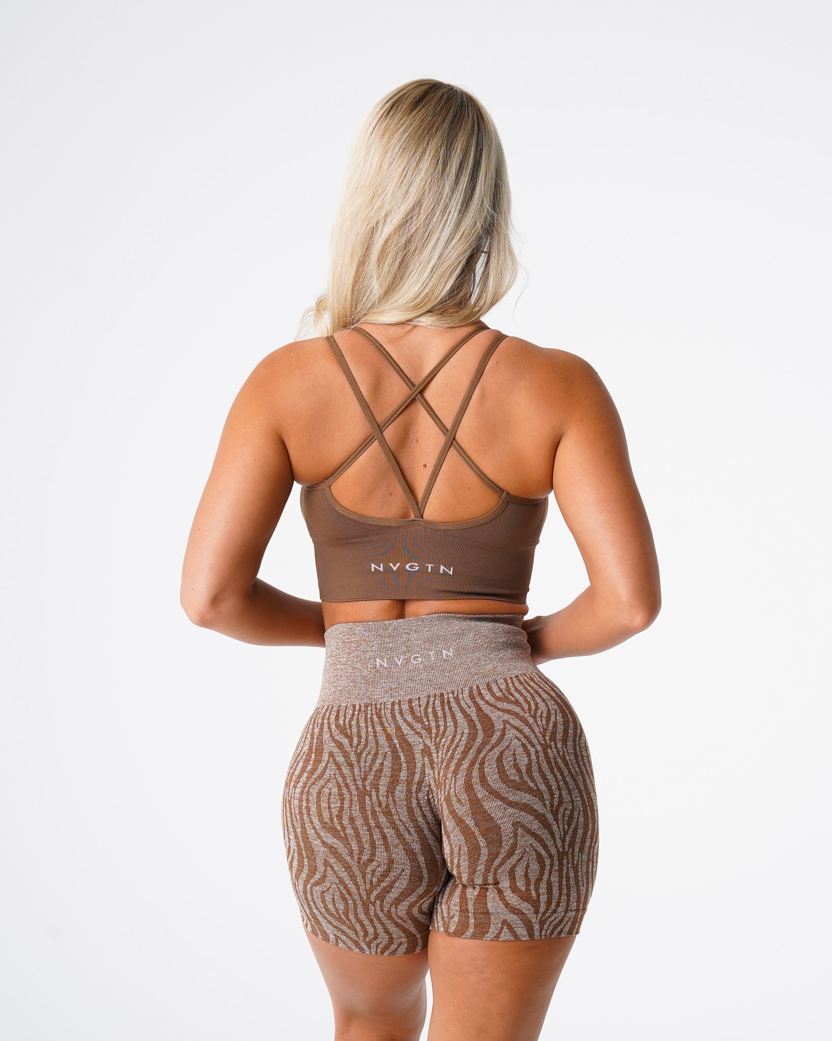 Women Mocha Flourish Seamless Bra - NVGTN