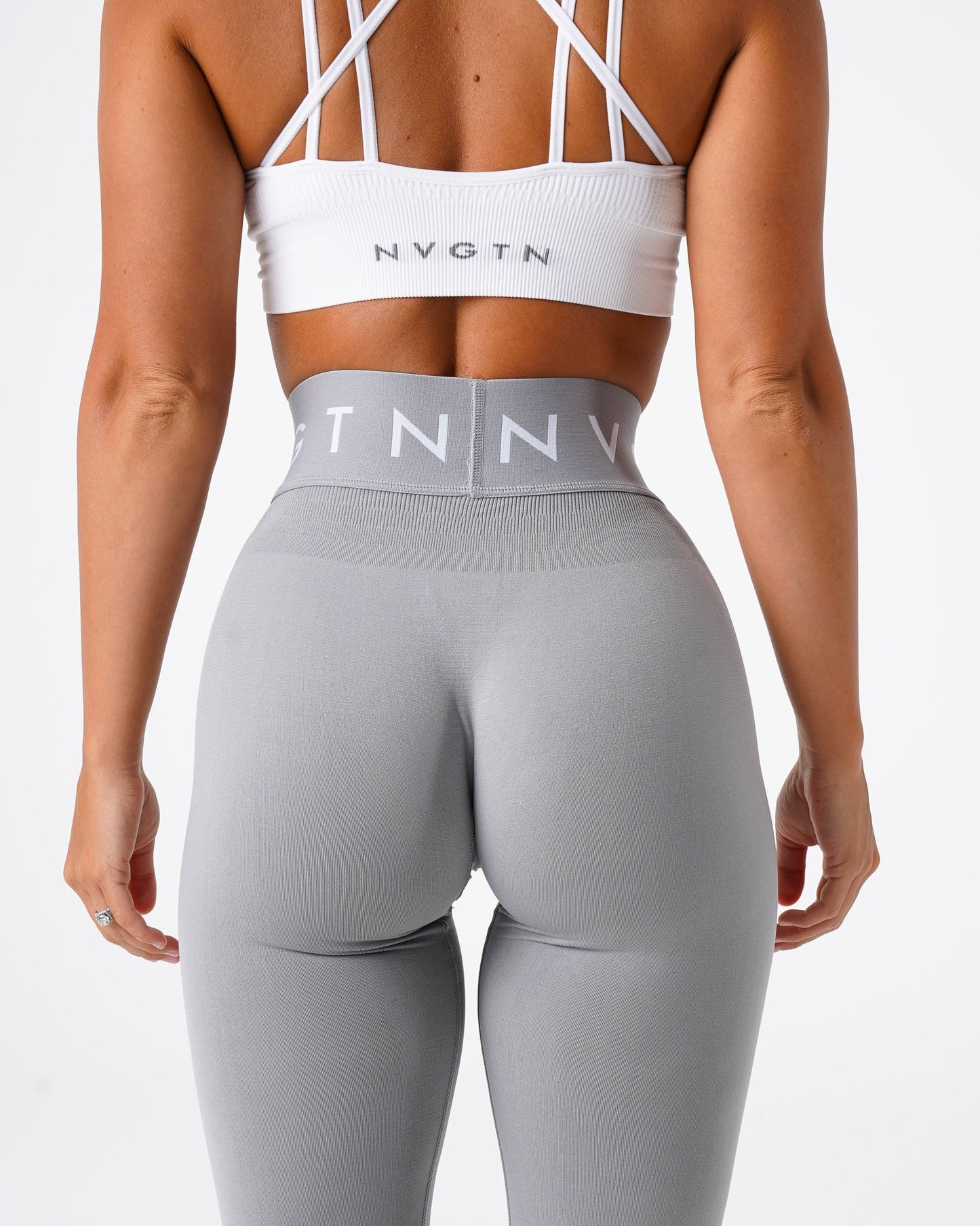 Women Light Grey Sport Seamless Leggings - NVGTN