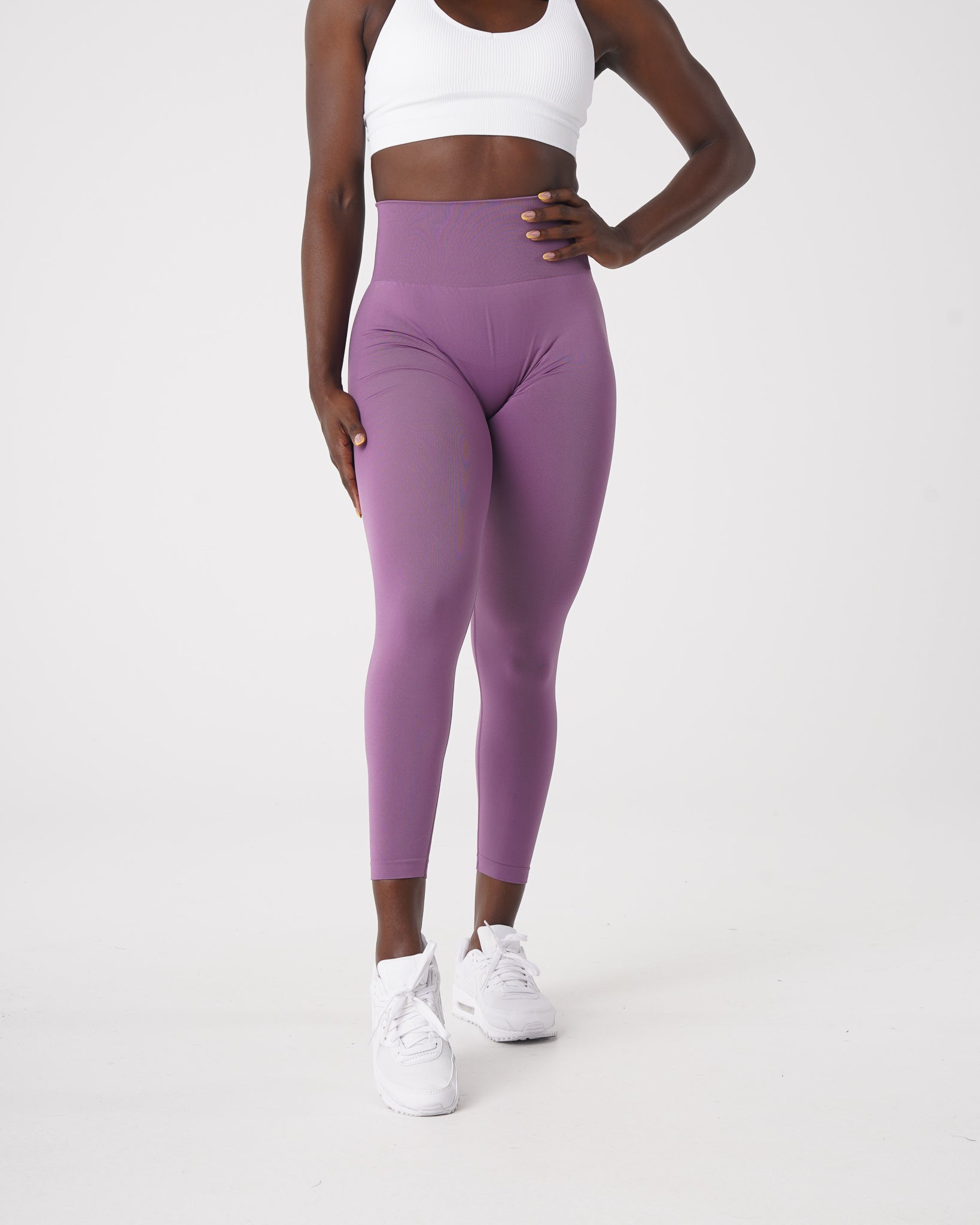 Women Orchid Solid Seamless Leggings - NVGTN