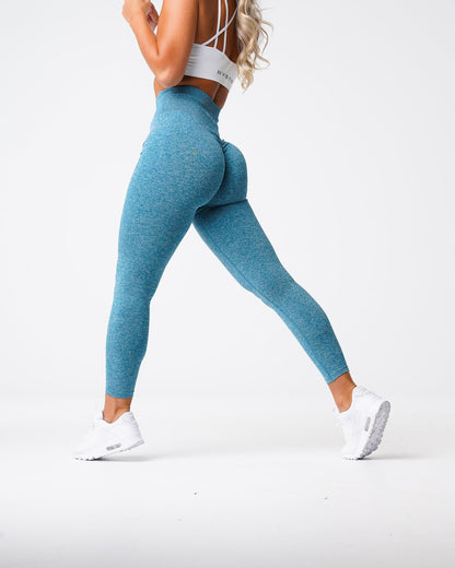Women Teal Scrunch Seamless Leggings - NVGTN