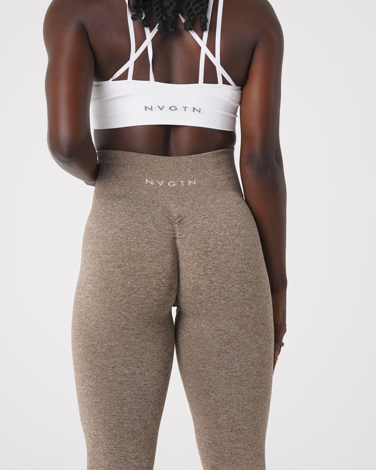 Women Mocha Scrunch Seamless Leggings - NVGTN
