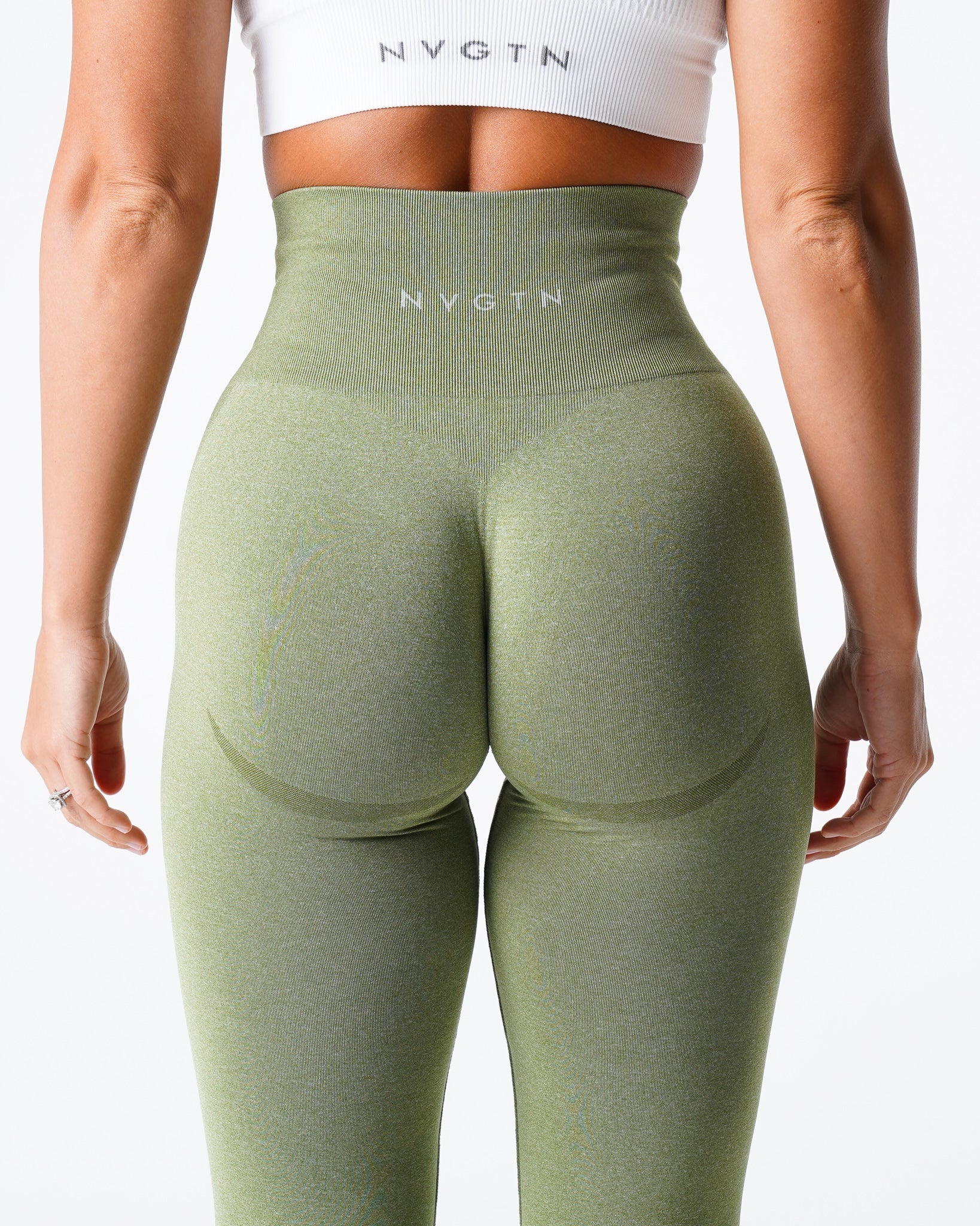Women Meadow Contour Seamless Leggings - NVGTN
