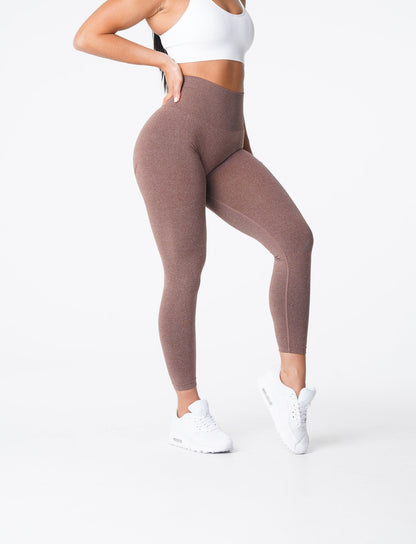 Women Cocoa Curve Seamless Leggings - NVGTN