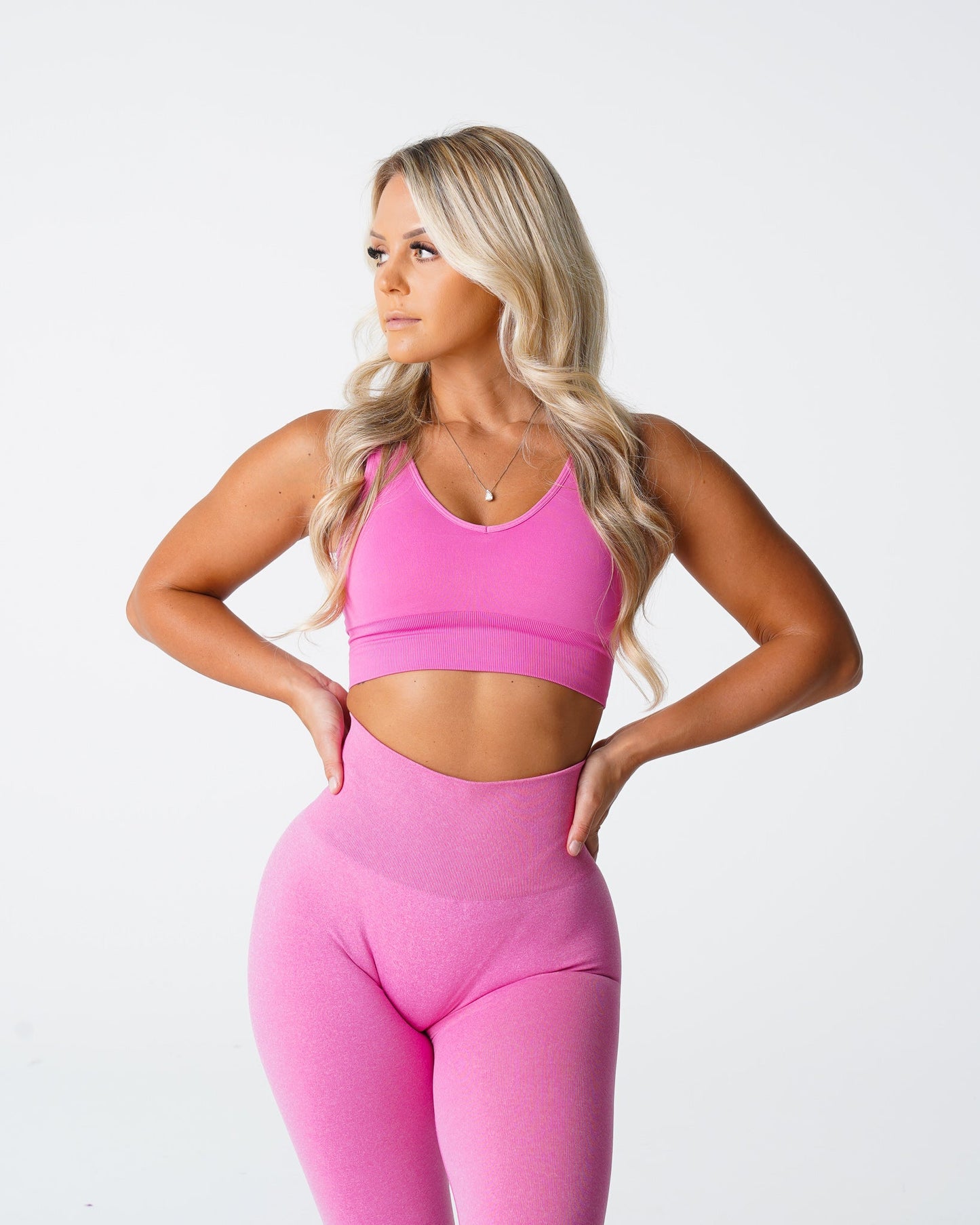 Women Bubble Gum Pink Elevate Seamless Bra - NVGTN