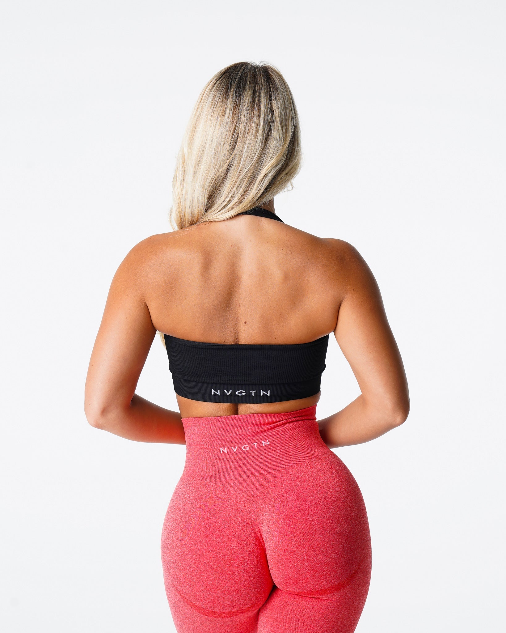 Women Black Limitless Ribbed Seamless Halter Bra - NVGTN