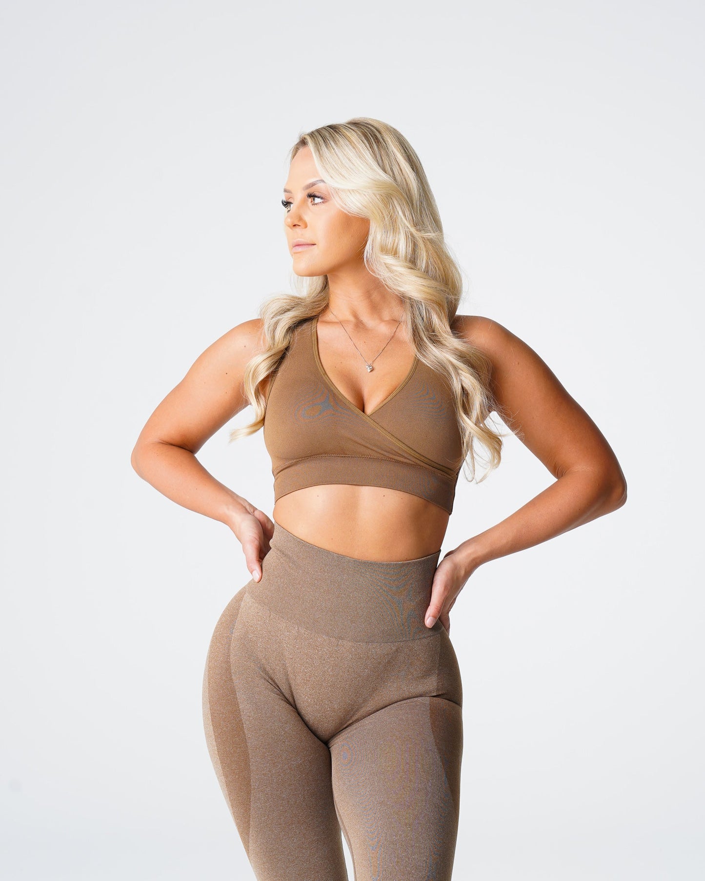 Women Mocha Pursuit Seamless Bra - NVGTN