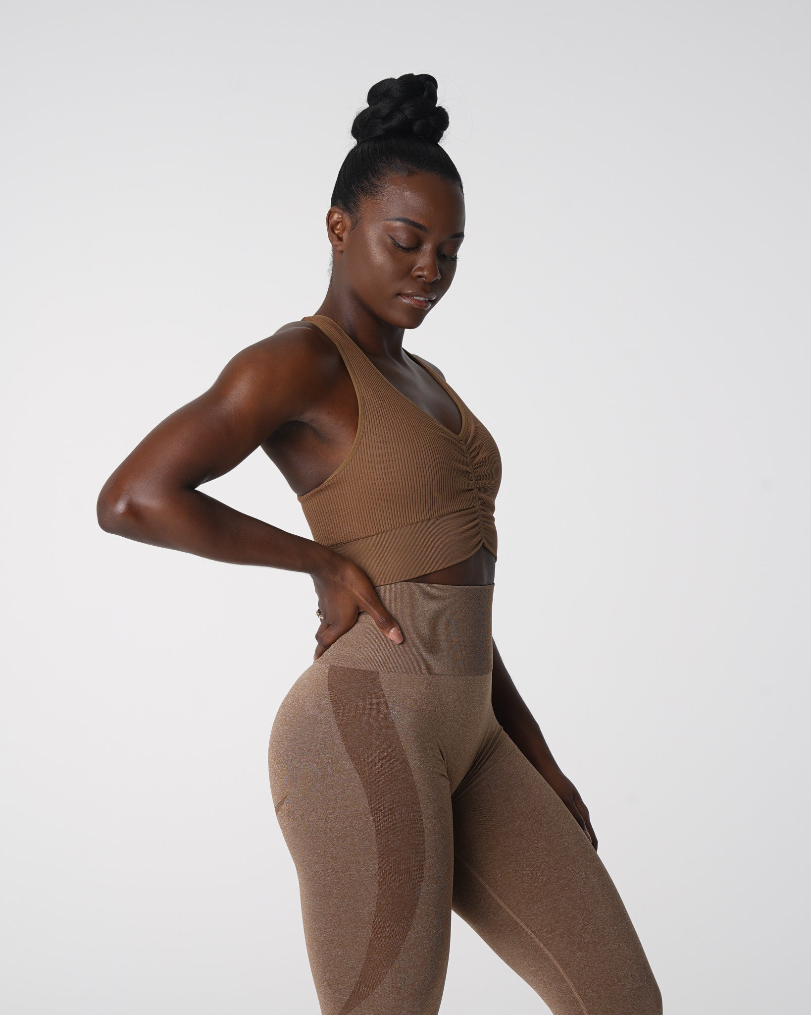 Women Mocha Cinched Seamless Bra - NVGTN