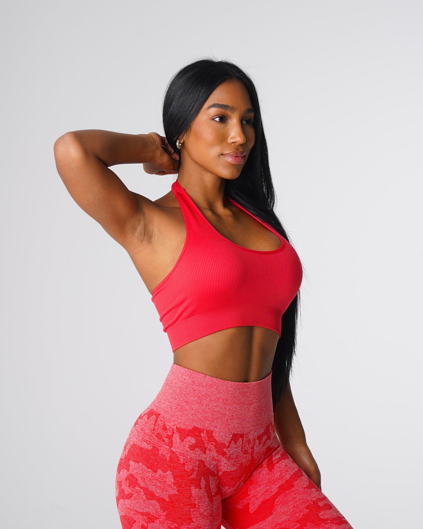 Women Candy Apple Limitless Ribbed Seamless Halter Bra - NVGTN