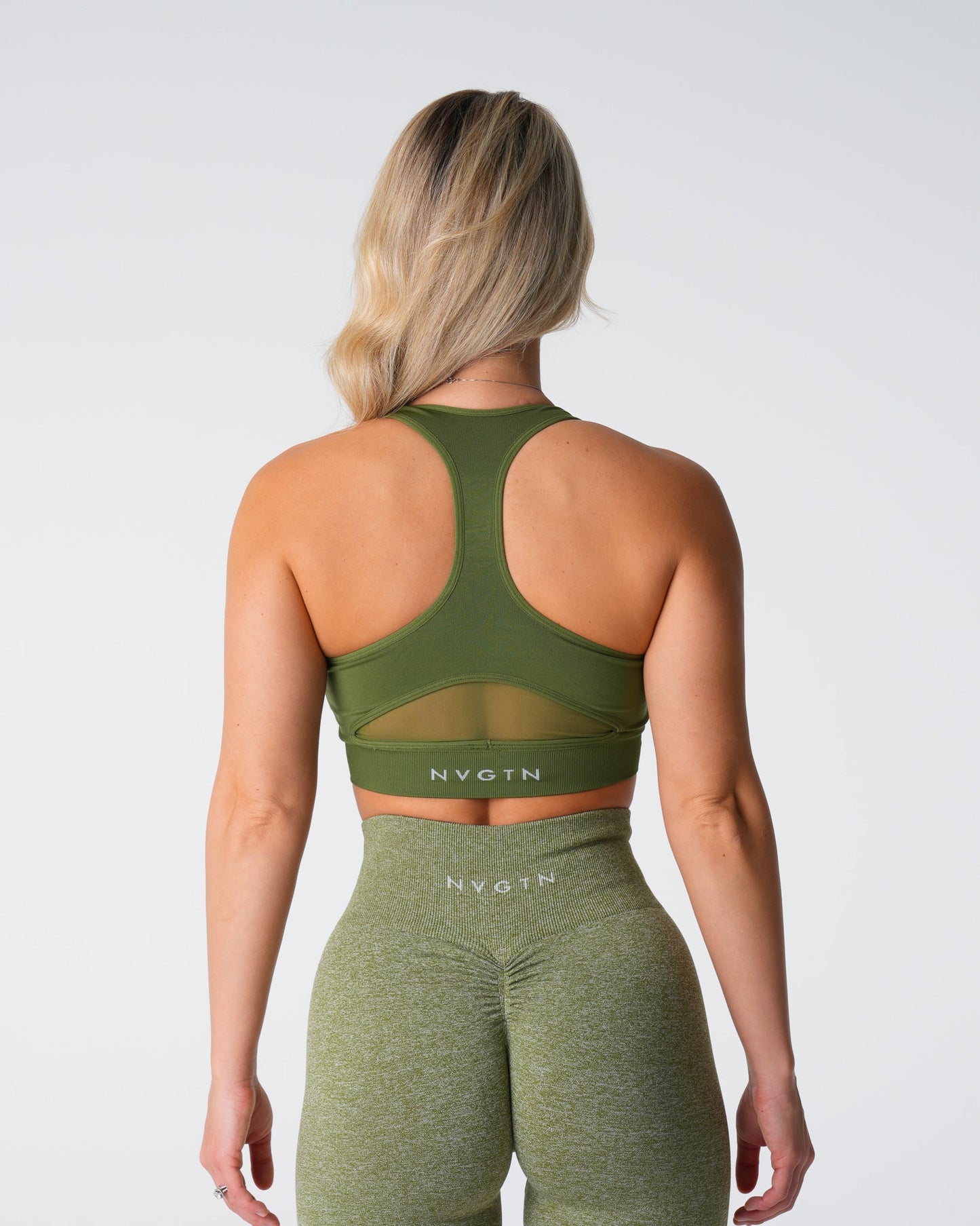 Women Meadow Surge Seamless Bra - NVGTN