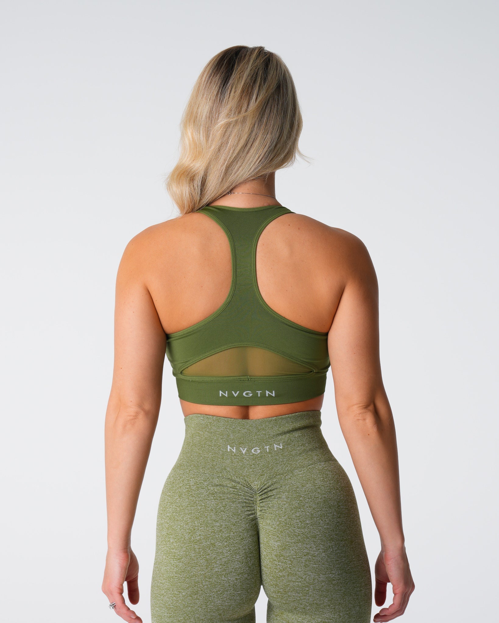 Women Meadow Surge Seamless Bra - NVGTN