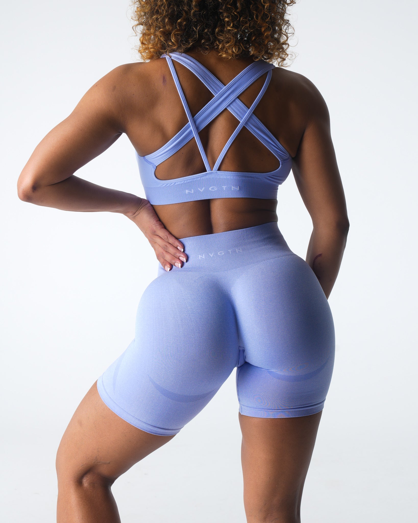 Women Periwinkle Contour Seamless Shorts - NVGTN