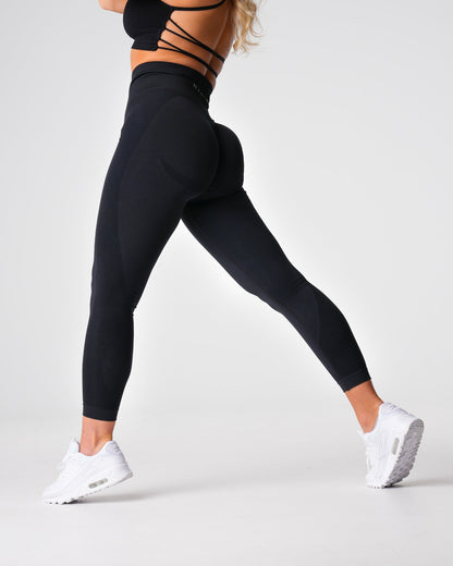 Women Black Contour 2.0 Seamless Leggings - NVGTN