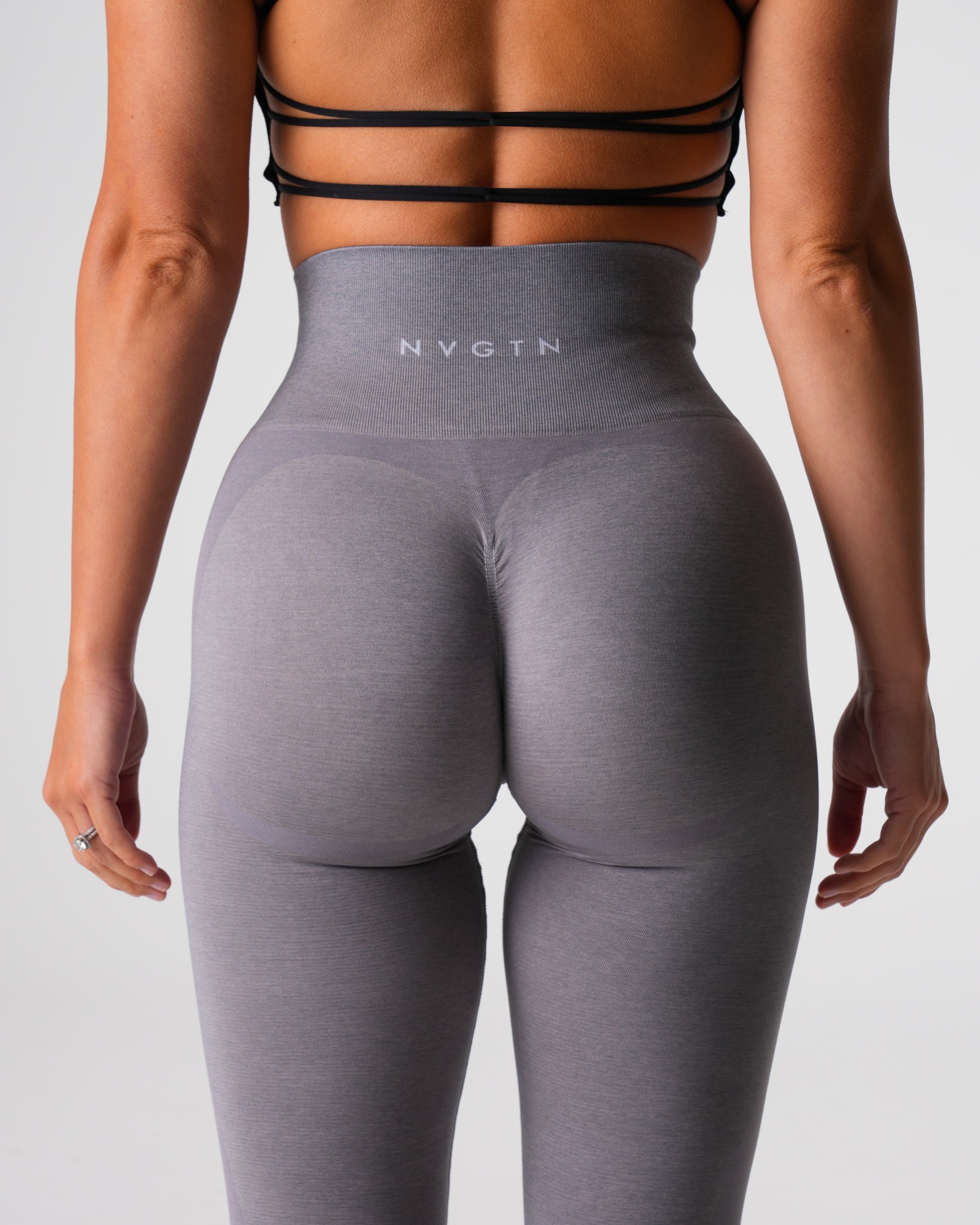 Women Grey Contour 2.0 Seamless Leggings - NVGTN