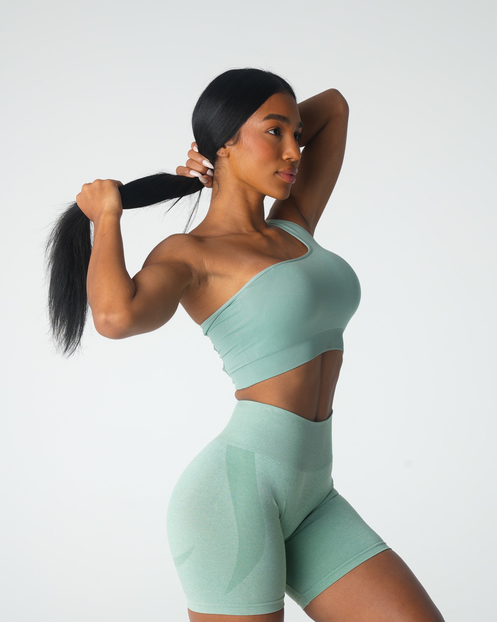 Women Sage Green Passion Seamless Bra - NVGTN