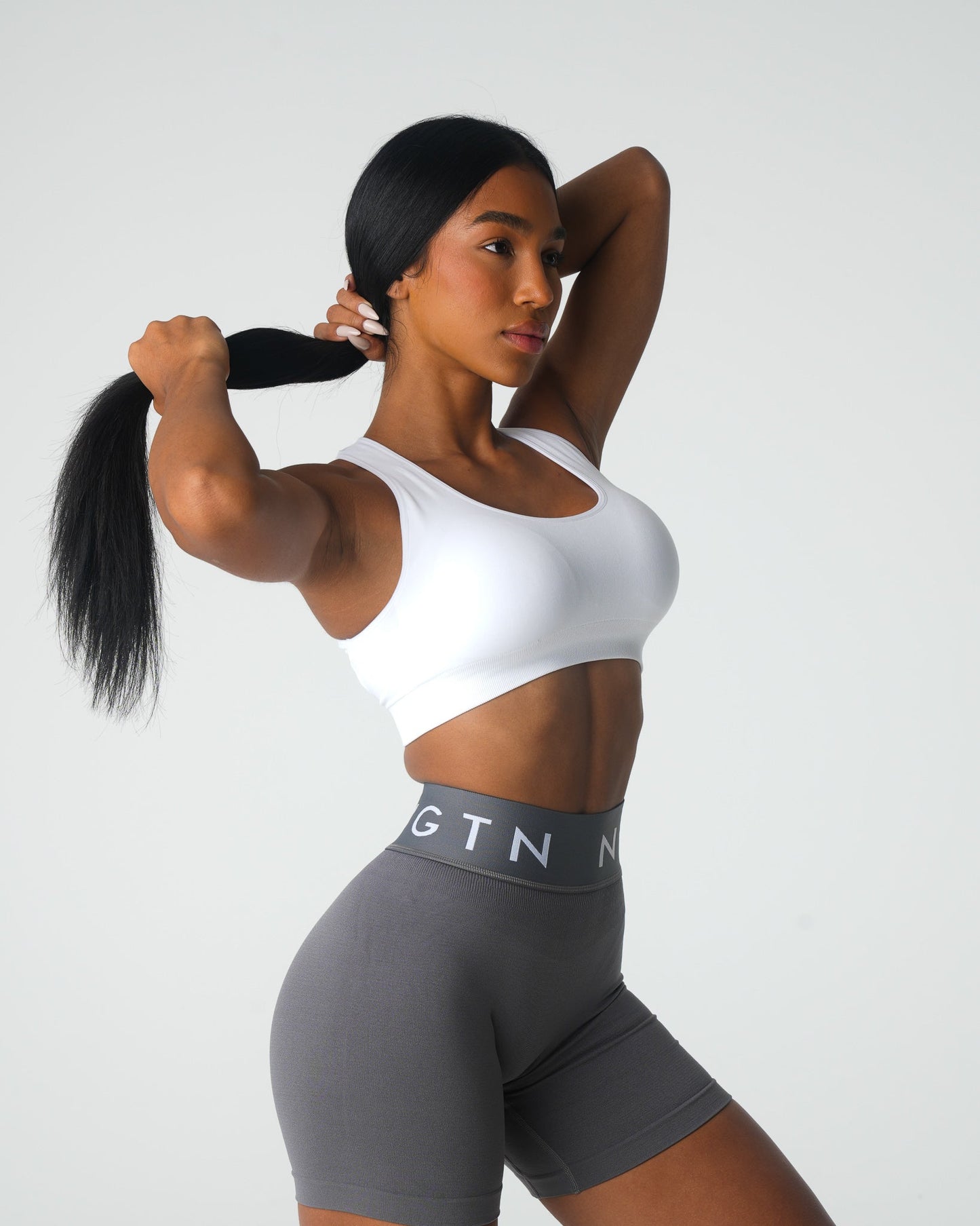 Women White Inspire Seamless Bra - NVGTN