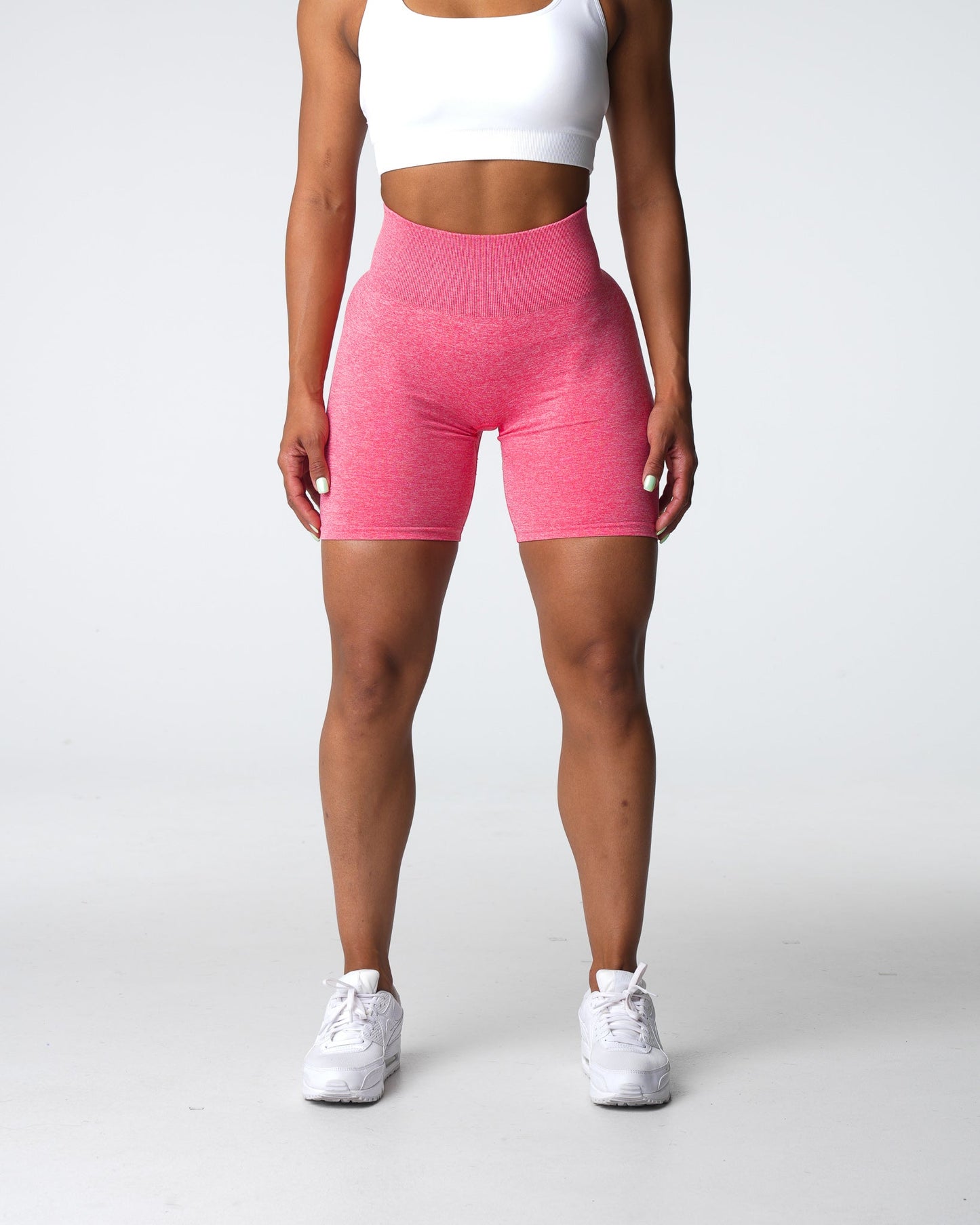 Women Coral Scrunch Seamless Shorts - NVGTN