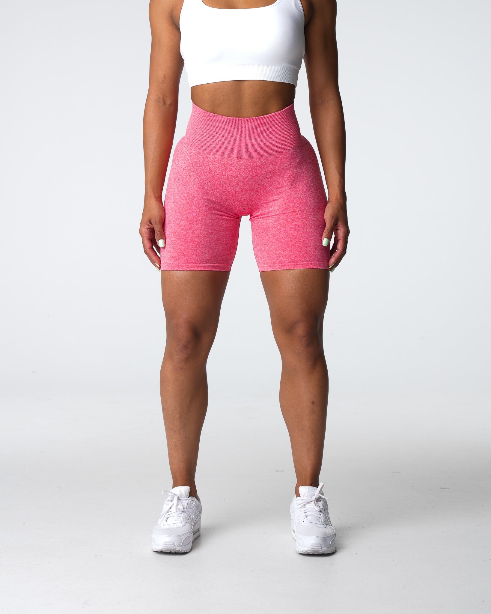 Women Coral Scrunch Seamless Shorts - NVGTN