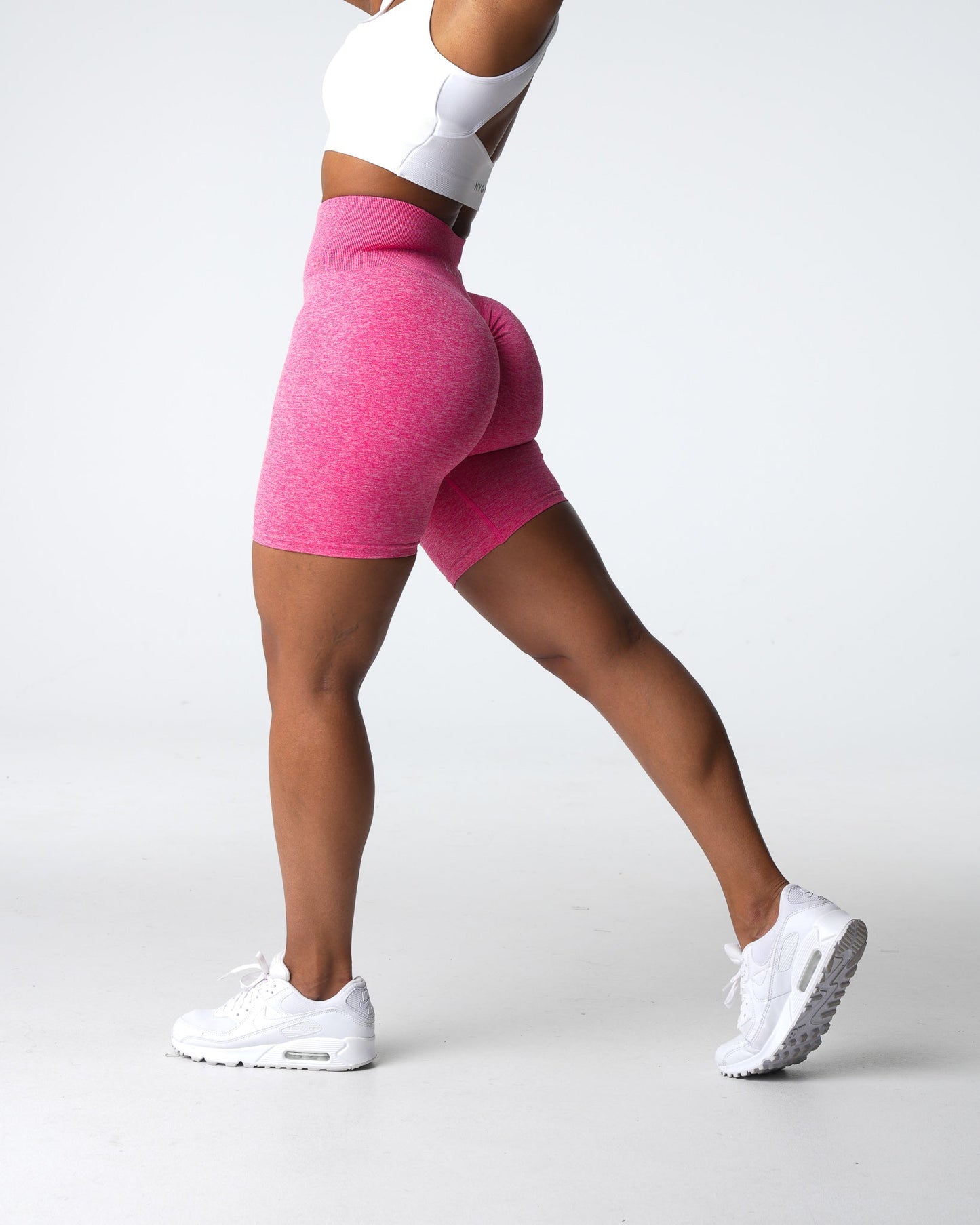 Women Hot Pink Scrunch Seamless Shorts - NVGTN