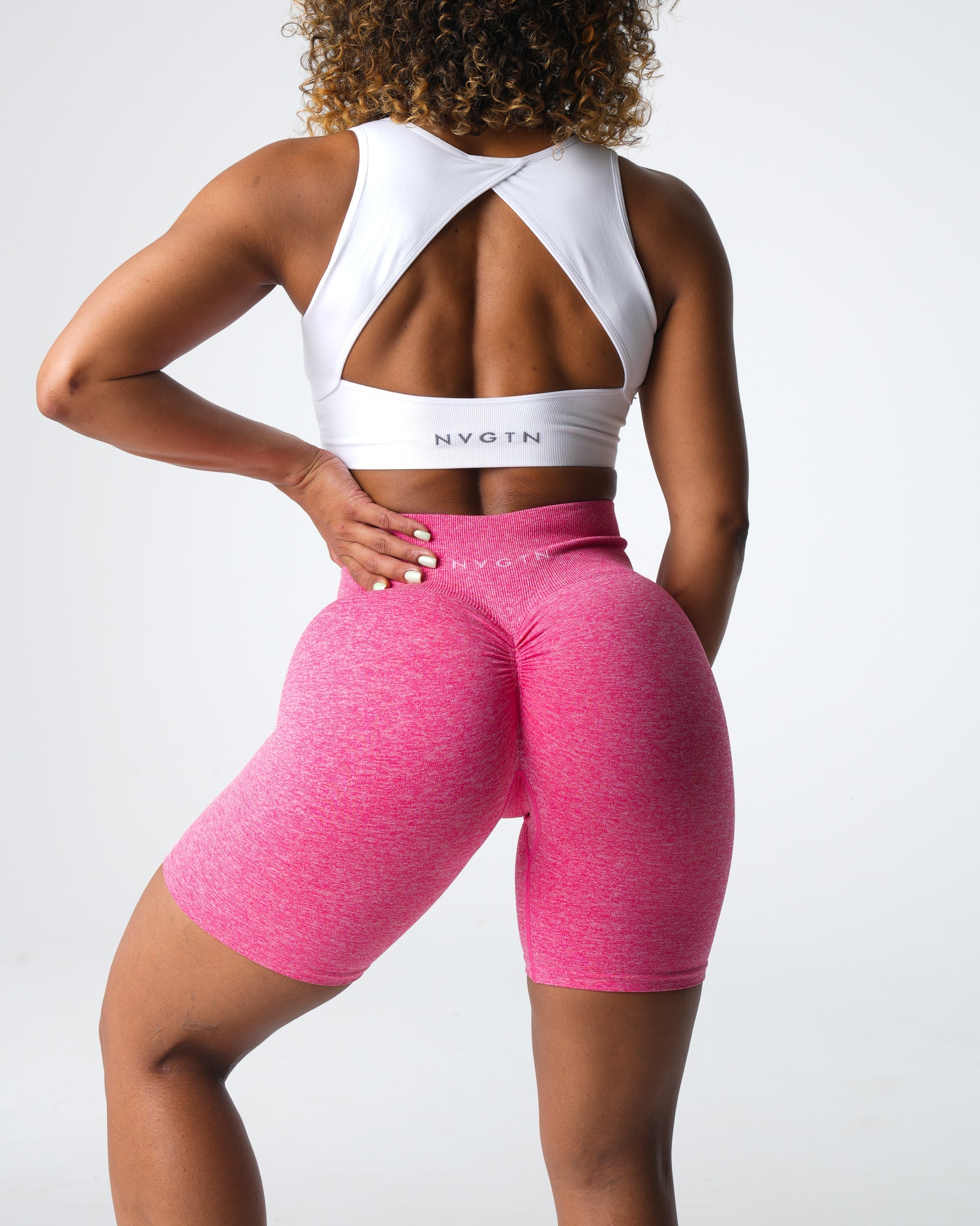 Women Hot Pink Scrunch Seamless Shorts - NVGTN