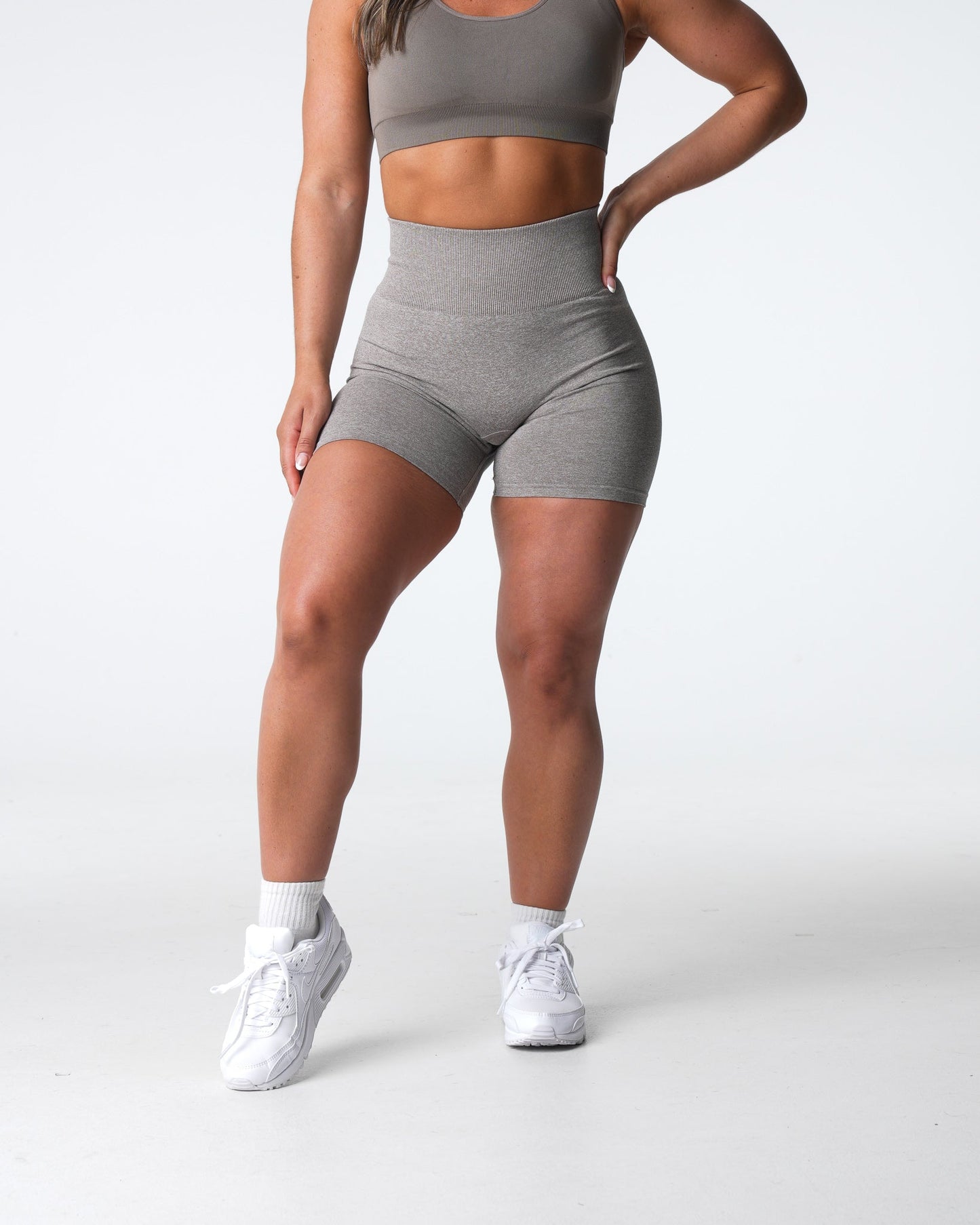 Women Taupe Scrunch Seamless Shorts - NVGTN