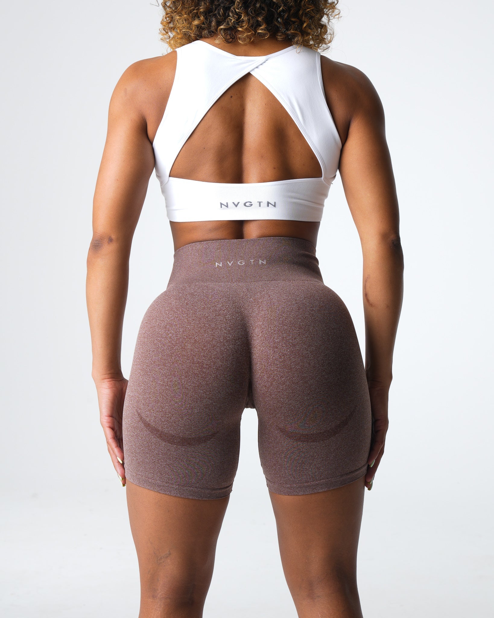 Women Cocoa Contour Seamless Shorts - NVGTN