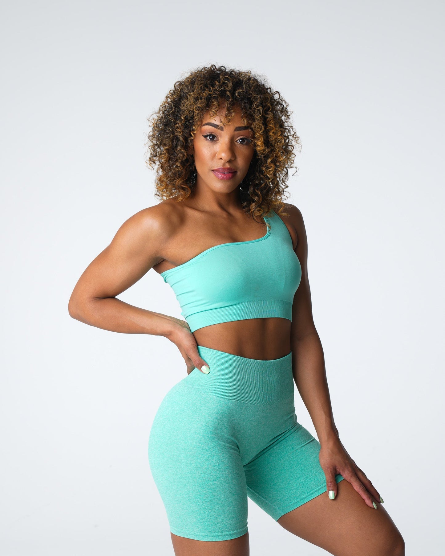 Women Mint Passion Seamless Bra - NVGTN