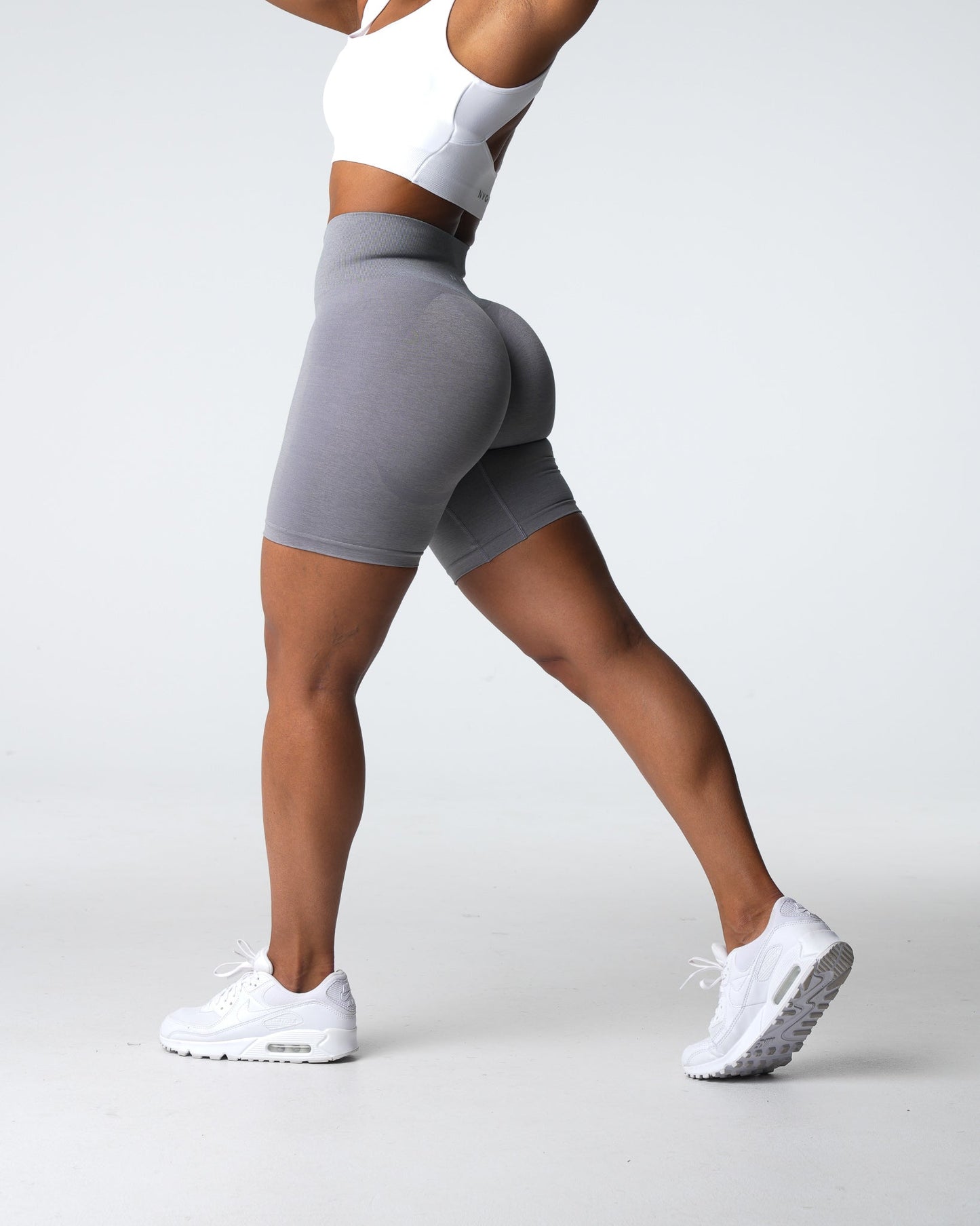Women Grey Contour 2.0 Seamless Shorts - NVGTN