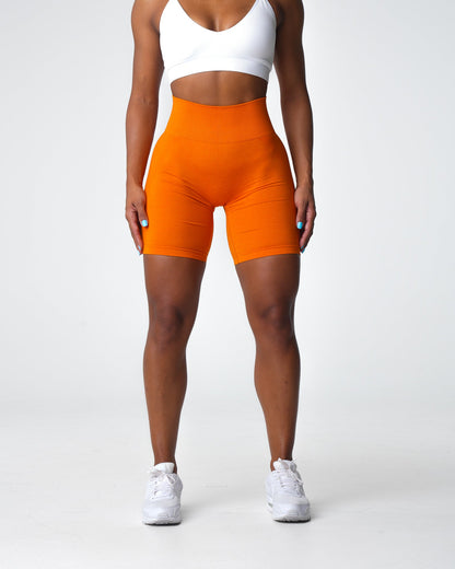 Women Mandarin Contour 2.0 Seamless Shorts - NVGTN