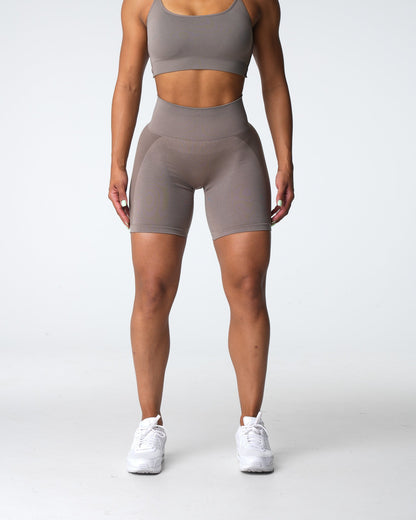 Women Taupe Contour 2.0 Seamless Shorts - NVGTN