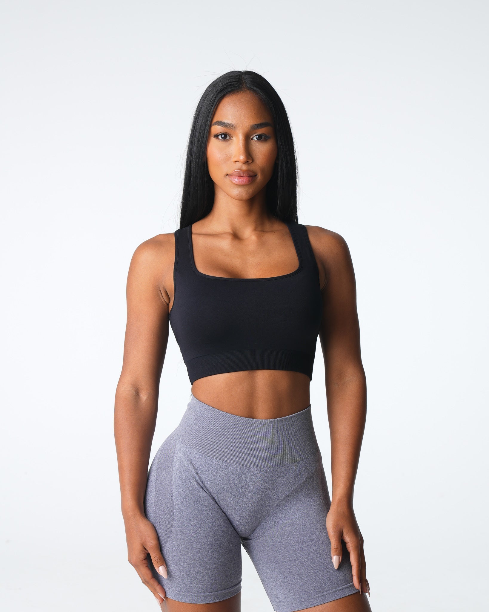 Women Black Empower Seamless Bra - NVGTN