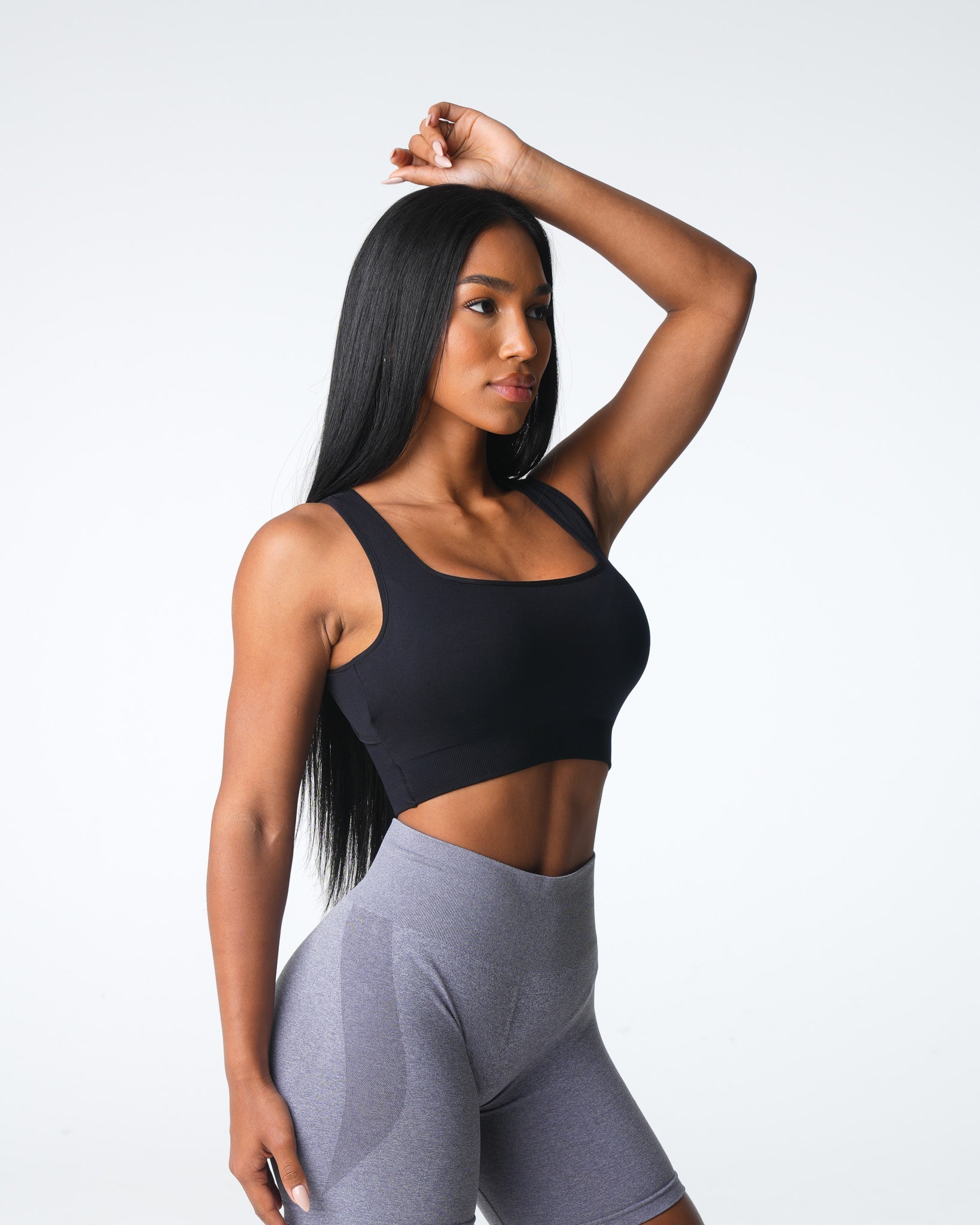 Women Black Empower Seamless Bra - NVGTN