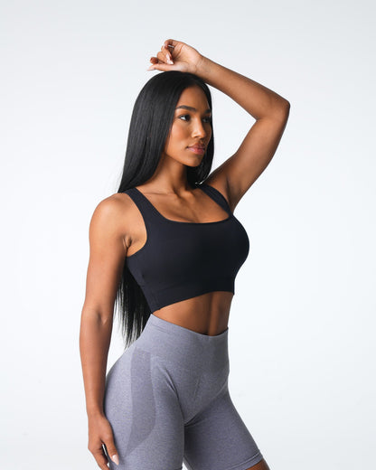 Women Black Empower Seamless Bra - NVGTN