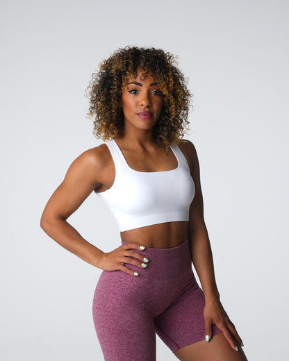 Women White Empower Seamless Bra - NVGTN