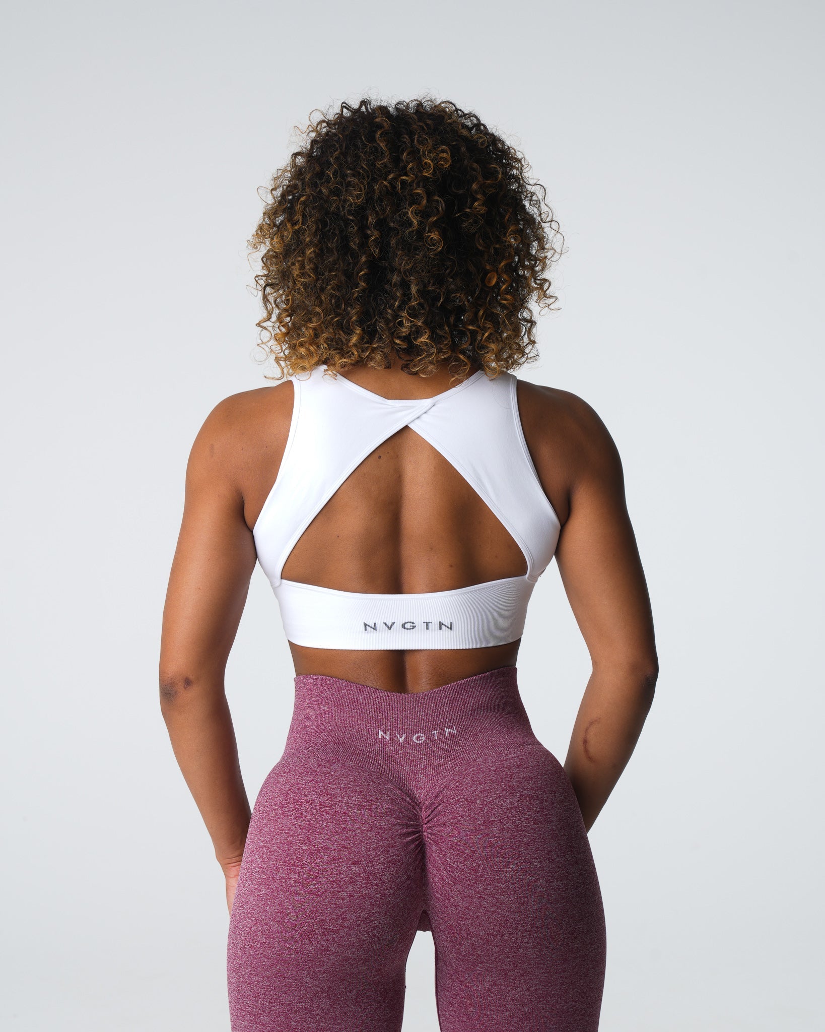 Women White Empower Seamless Bra - NVGTN